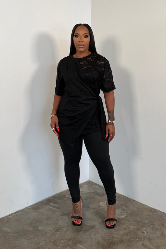 A Touch of Lace Top (Black)