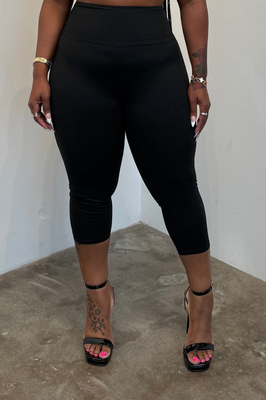 The Essential Capri Leggings