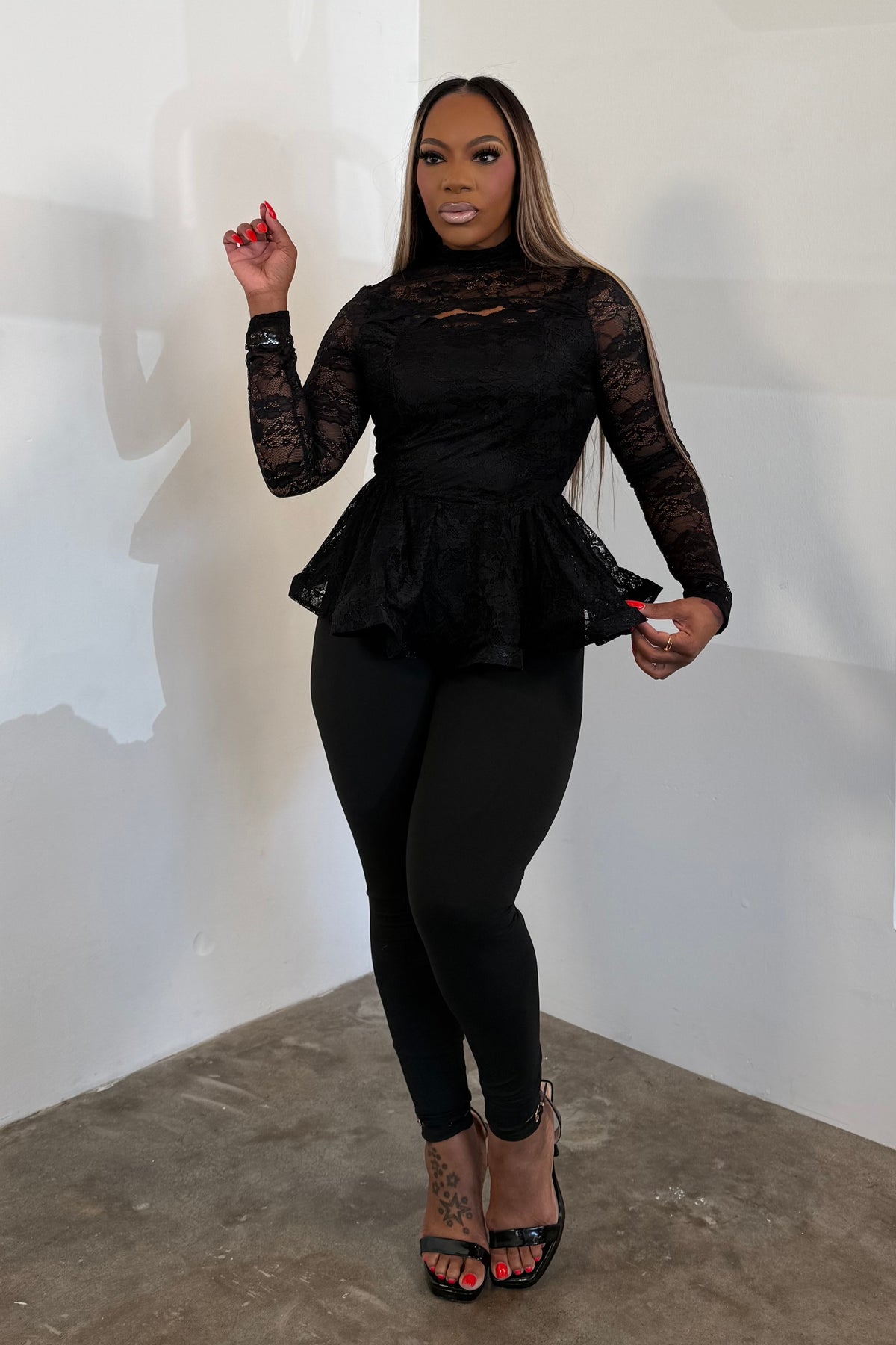 Laced In Elegance Top (Black)