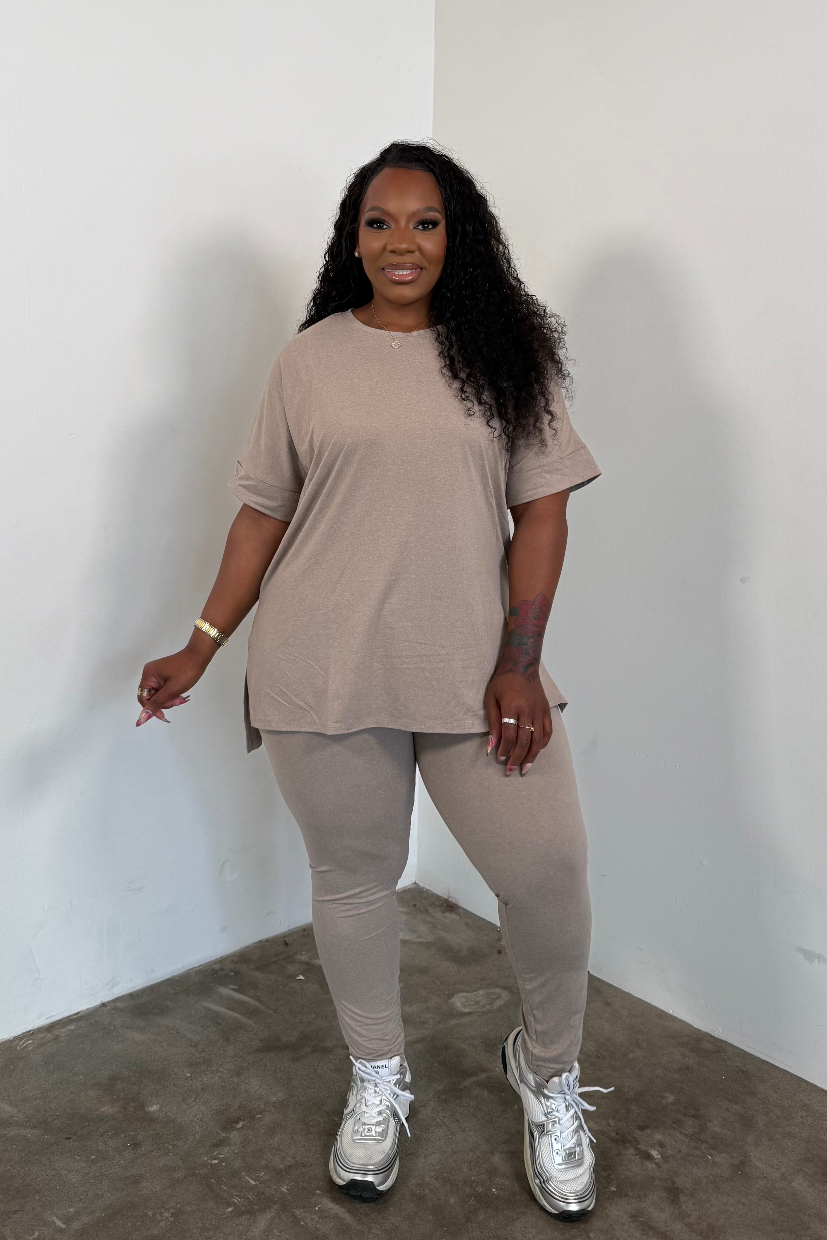** PRE ORDER TO SHIP 7/15**IM Ease Legging Set * I’MarE Exclusive* (Khaki)