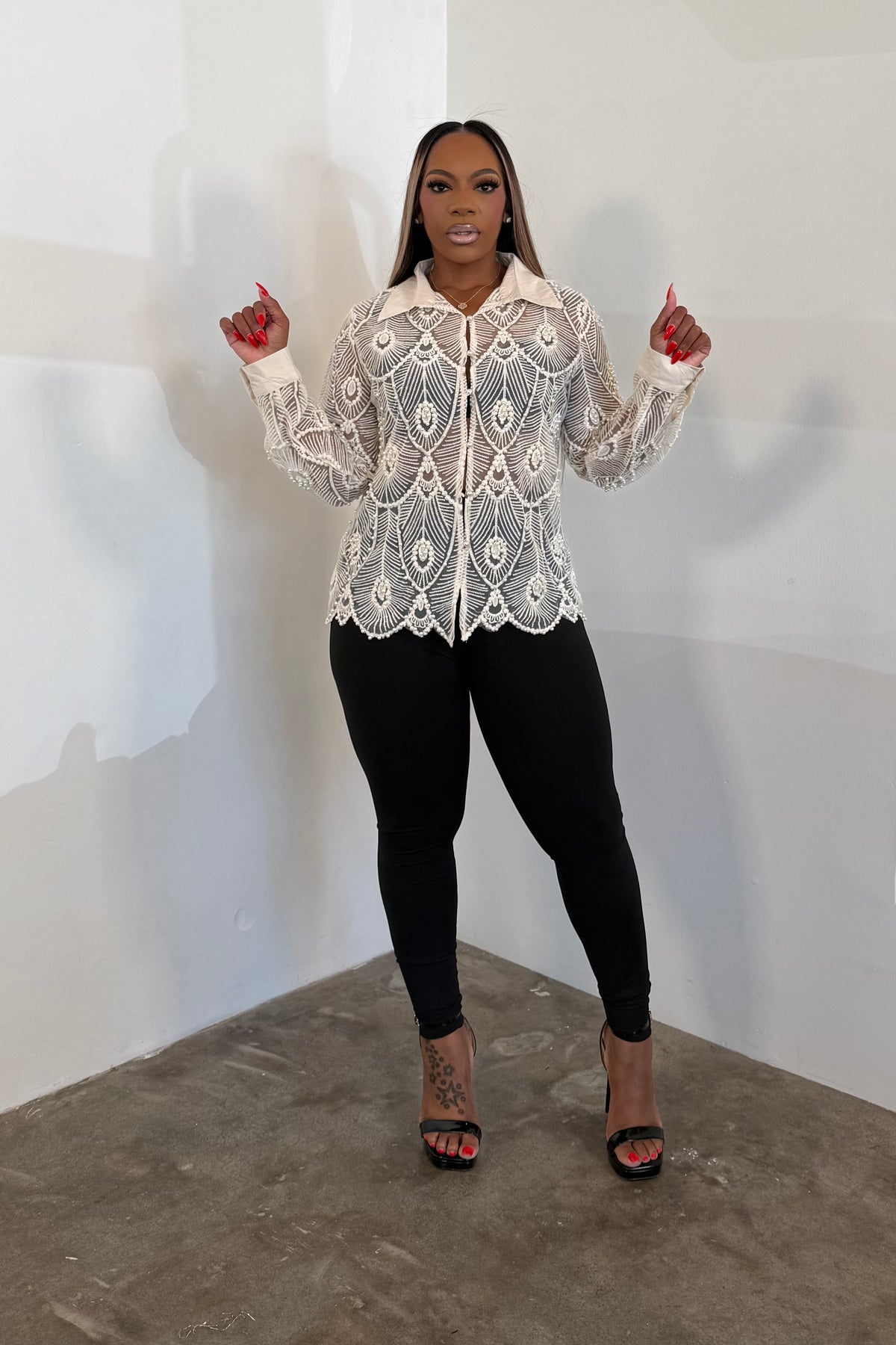 Timeless Romance Top (Beige)