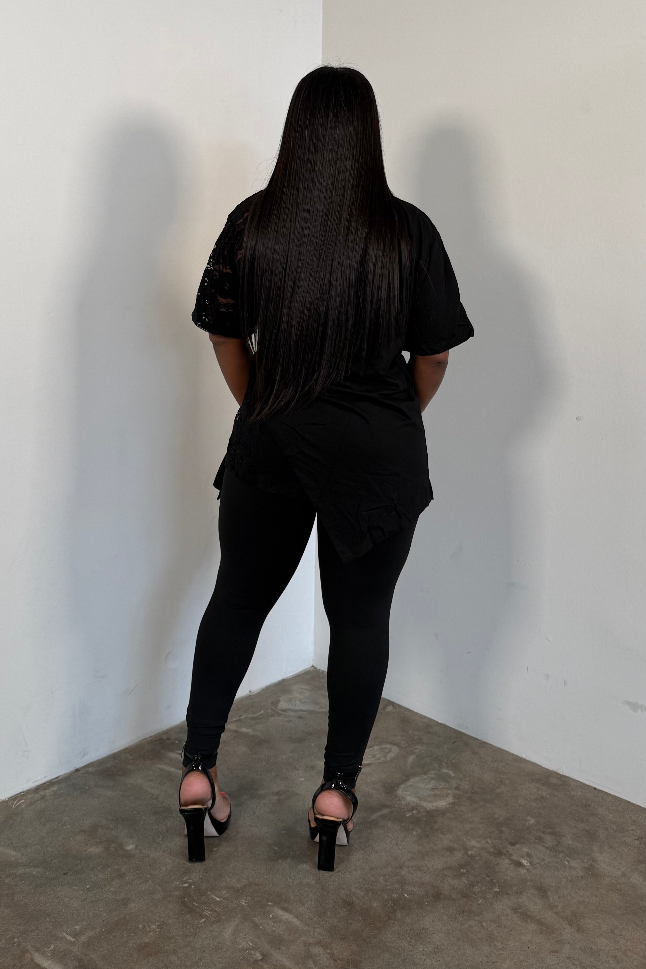 A Touch of Lace Top (Black)