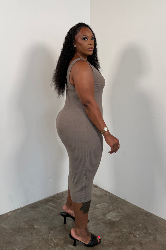 The Go To Midi Dress (Taupe)
