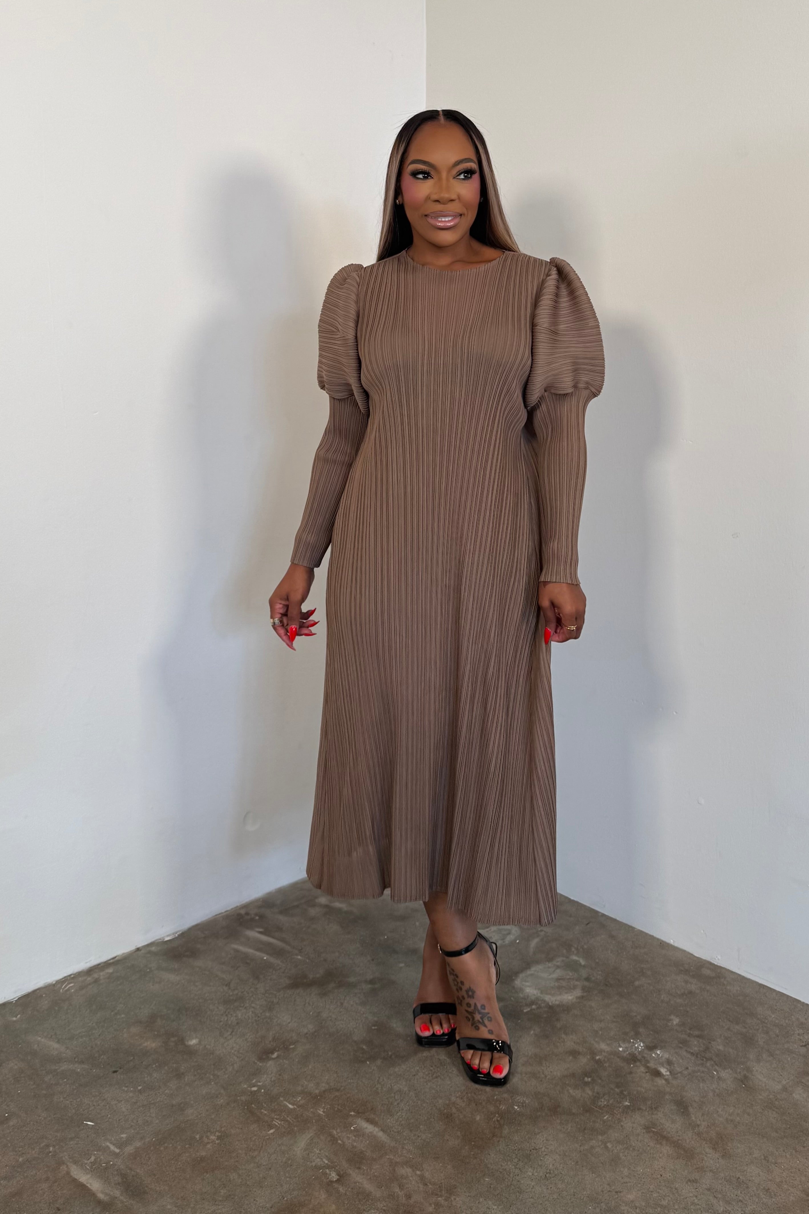 A Woman Of Grace Dress (Coffee)