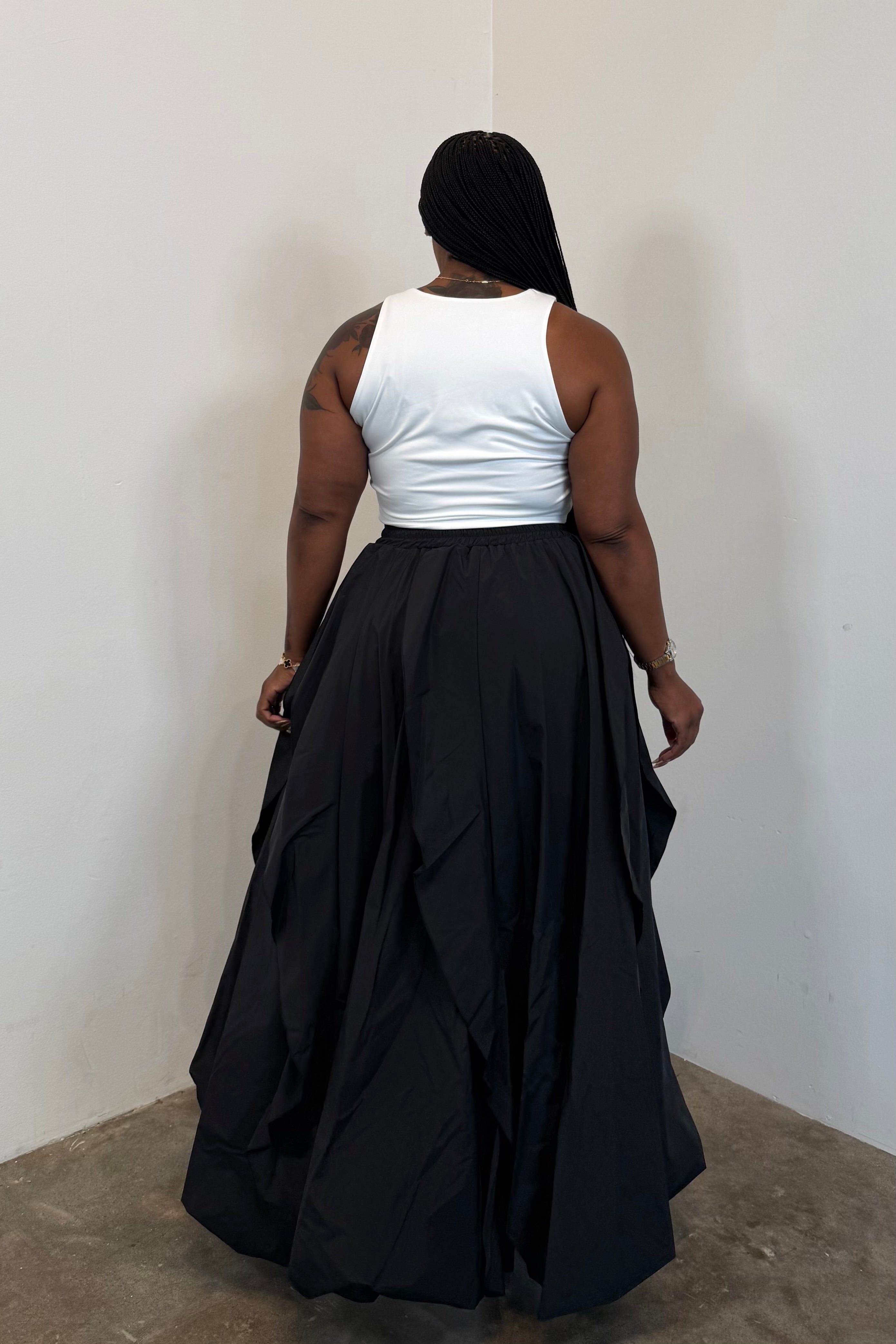 Grand Entrance Skirt (Black)